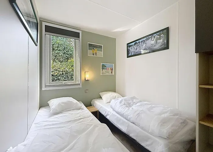 Mobil-home Grand Confort A 200m De La Plage, 4 Pers, Piscine Chauffee, Parking, Wi-fi Inclus - Fr-1-361a-8 *